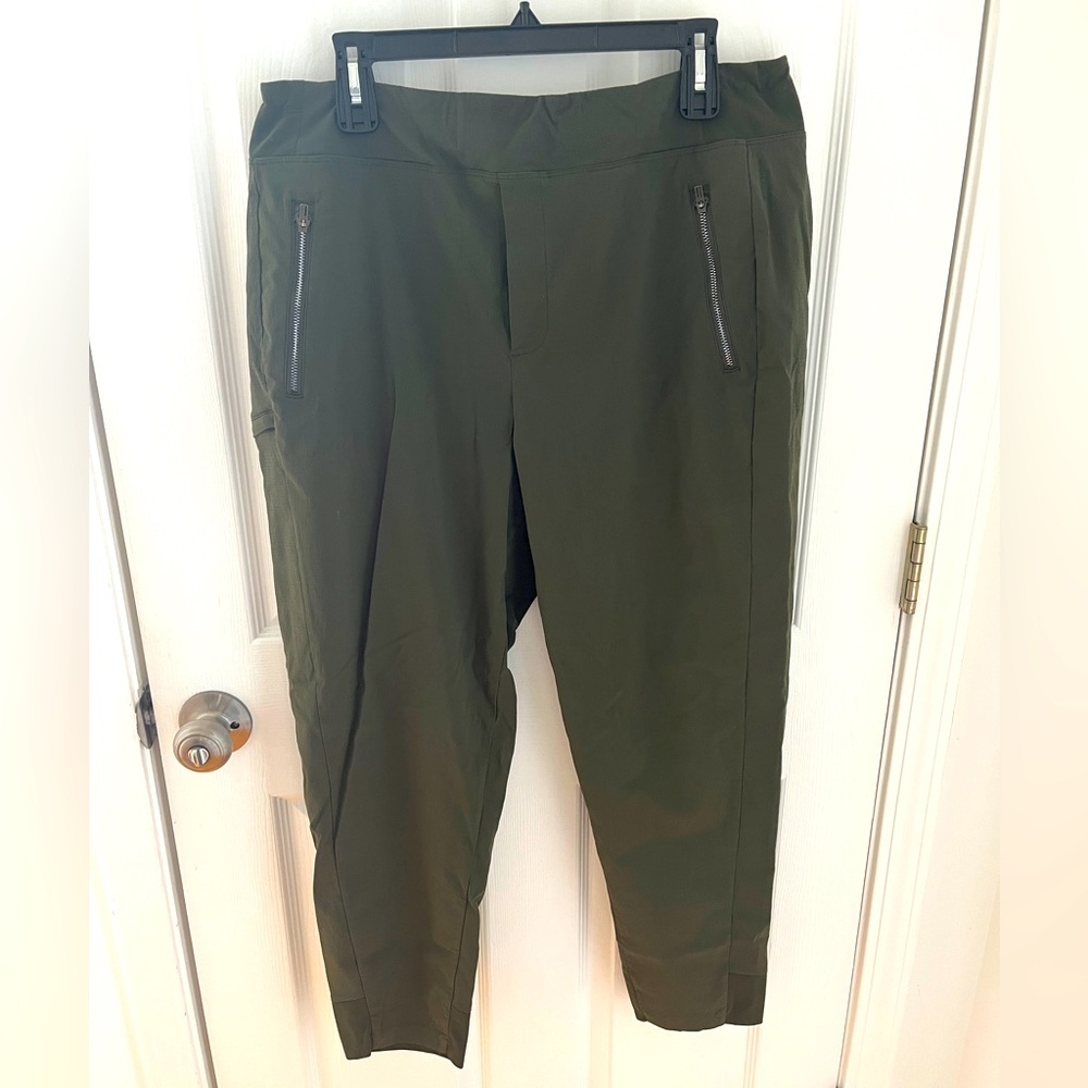 Green Athleta Joggers- Like New